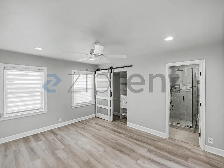 4390 Cerritos Ave — Photo 18