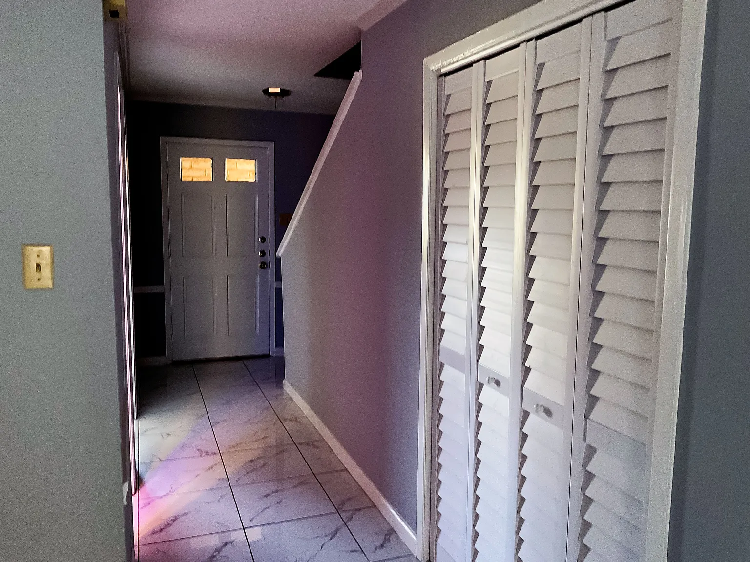 3 bed, 2.0 bath, 2200 sqft, $1,575 — Photo 2