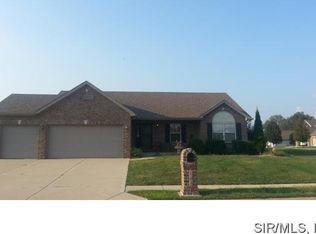 113 Derby Ln, Maryville, IL 62062
