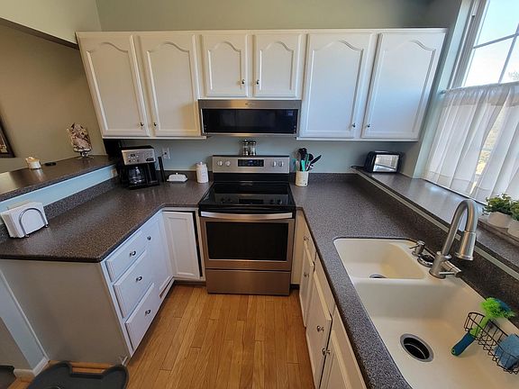 2nd image of 2448 Cardinal Hill Ct