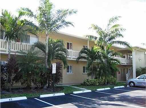 2nd image of 912 Pine Dr APT 207