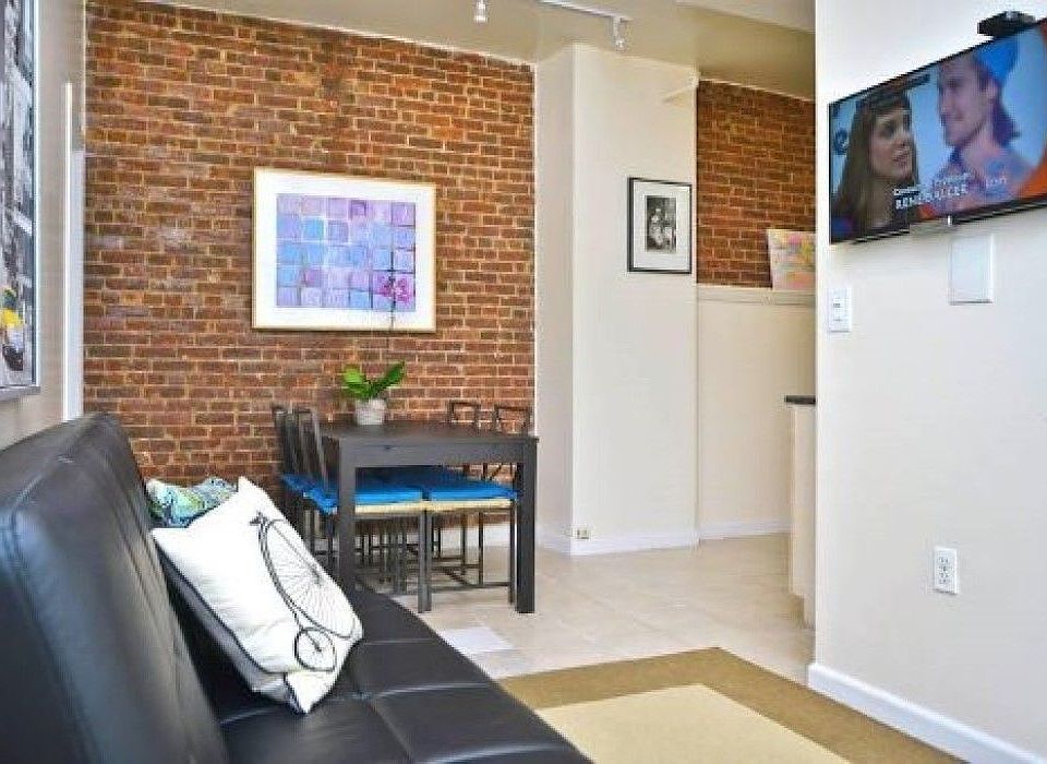 1st image of 318 W 75th St APT 4A