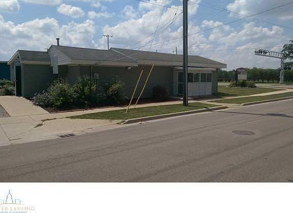 2nd image of 401 S Shiawassee St