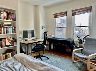 108 Myrtle St APT 10F, Boston, MA 02114