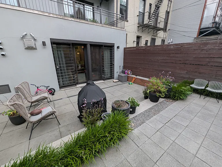 199 Luquer St #1 — Photo 23