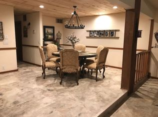 6524 Ridgewood Ln, Edmond, OK 73034