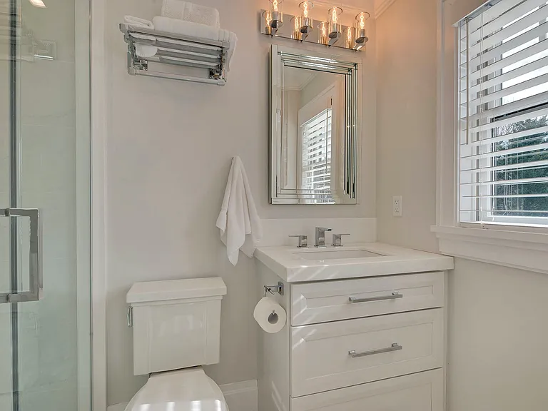 165 Marine Pl — Photo 19