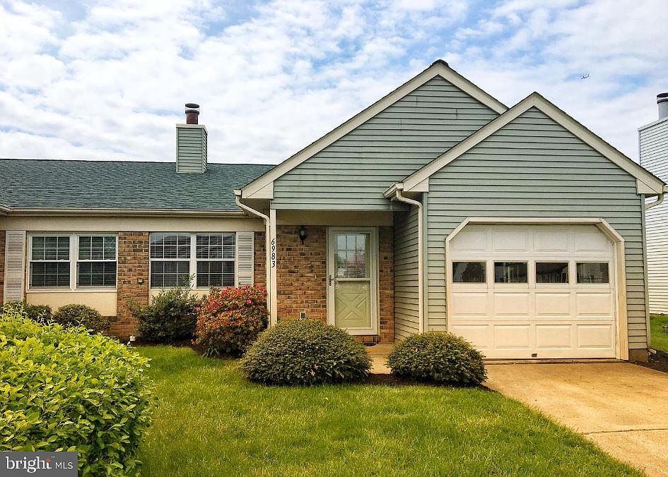 2nd image of 6983 Arbor Dr
