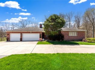 4049 E Robinson Rd, Amherst, NY 14228