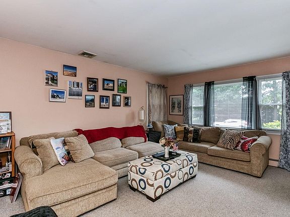 5th image of 60 Columbine Cir