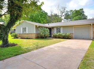 207 Winchester Ct, Austin, TX 78745