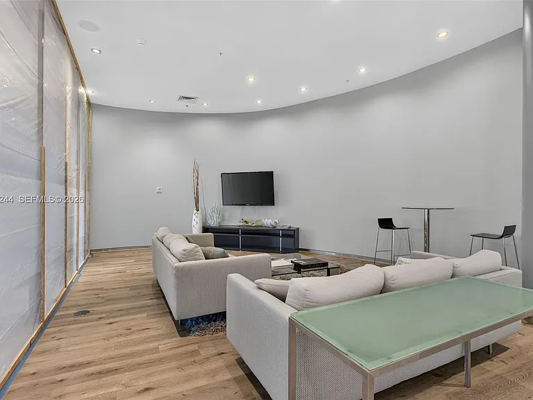 10275 Collins Ave #1521 — Photo 42