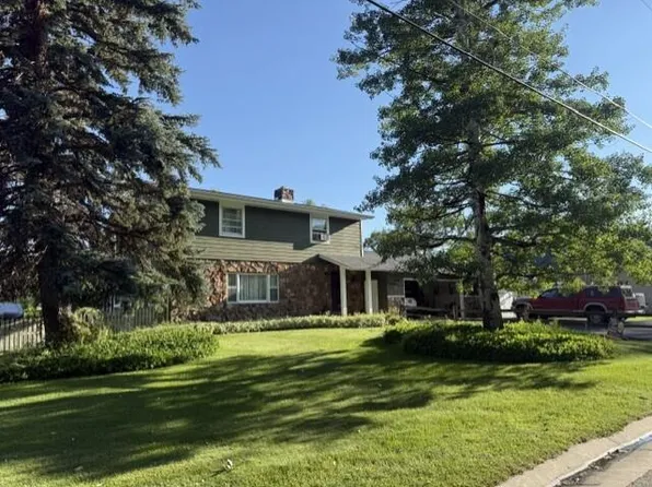437 W 4th Ave, Dayton, WY 82836