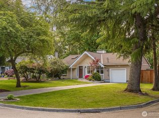 16407 NE 96th Pl, Redmond, WA