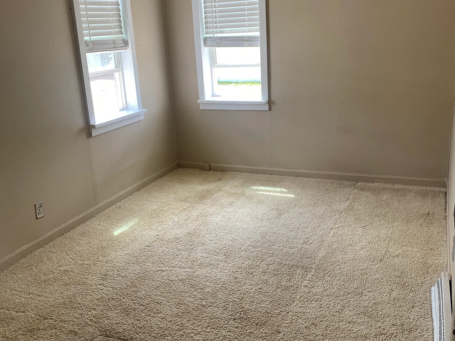 2 bed, 897 sqft, $1,200 — Photo 4