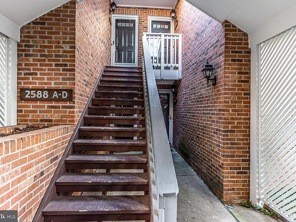 1st image of 2588 S Arlington Mill Dr APT B