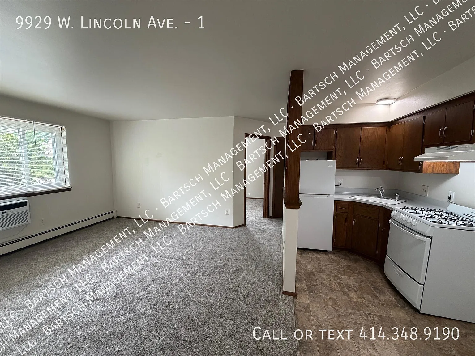 Studio, $950 — Photo 3