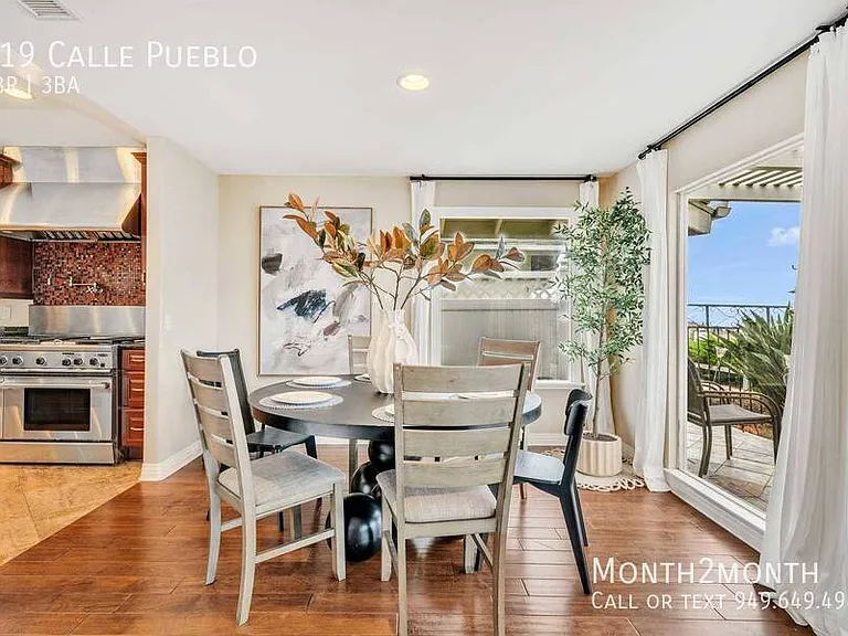 419 Calle Pueblo — Photo 10
