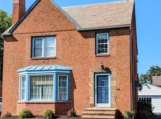 3853 Bethany Rd, University Heights, OH 44118