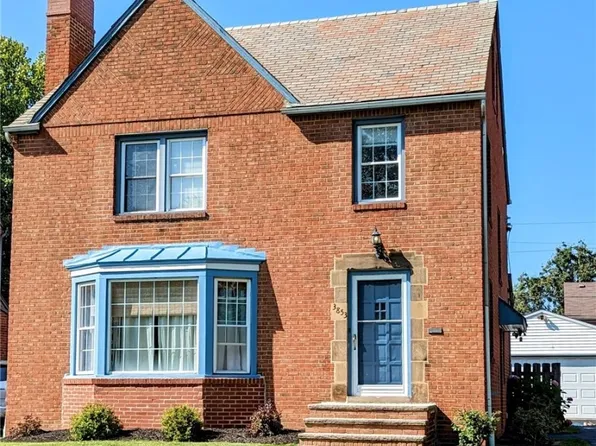 3853 Bethany Rd, University Heights, OH 44118