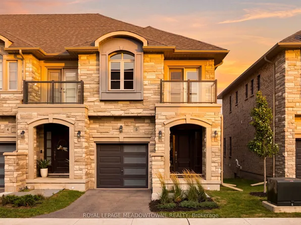 675 Victoria Rd N #5, Guelph, ON N1E 5J2