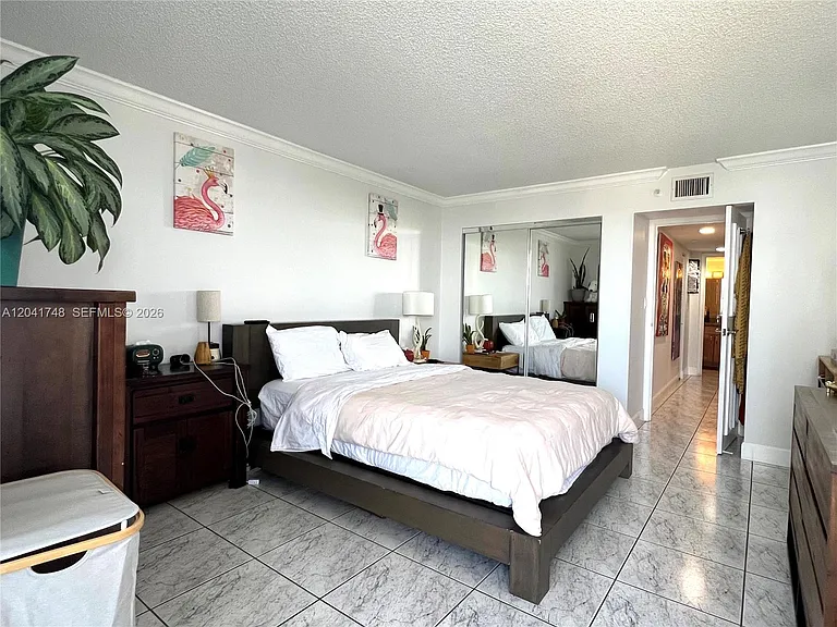 2401 Collins Ave #1009 — Photo 16