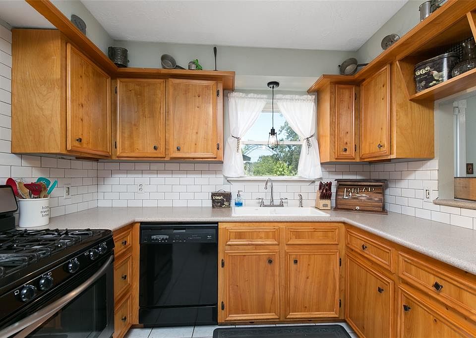 1st image of 1810 Gaucho Cir