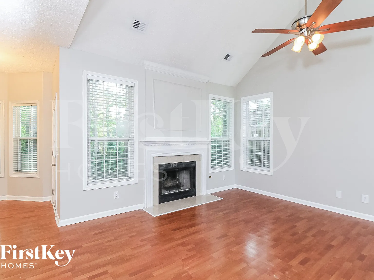 3 bed, 2.5 bath, 1727 sqft, $2,195 — Photo 4