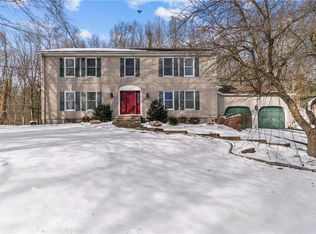 10 Tyler Ln, Norwich, CT 06360