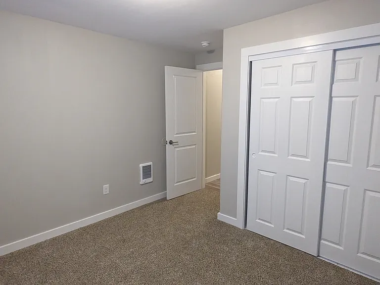 3963 Hayesville Dr NE — Photo 8