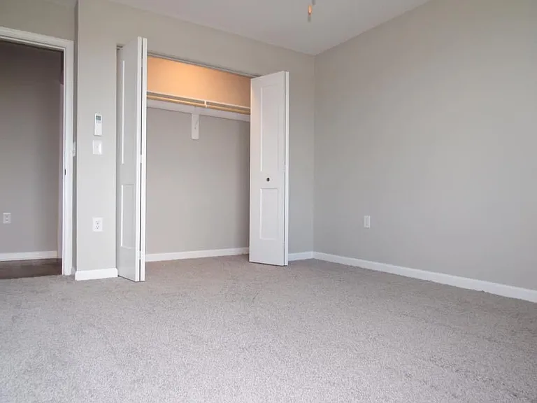 Park Place Apartments — Photo 36