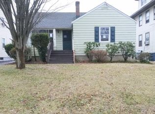 246 W Franklin St, Bound Brook, NJ 08805