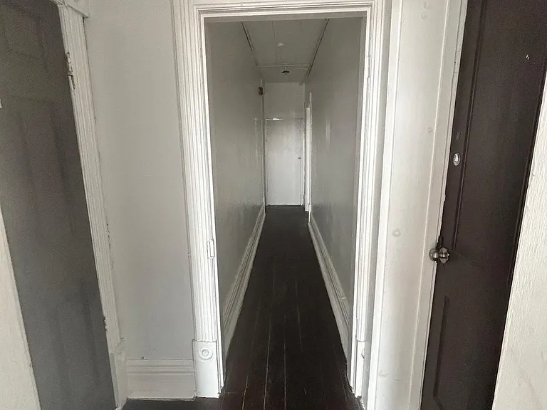 164 Charlotte St #6 — Photo 7
