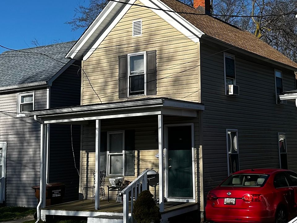 1st image of 107 Franklin St #1