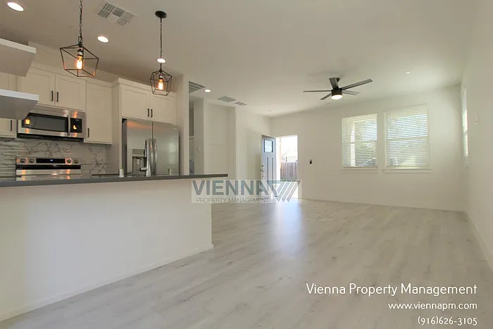 208 Manzanita Ave — Photo 4