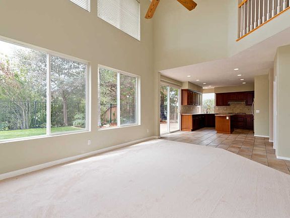 5th image of 11909 Acacia Glen Ct