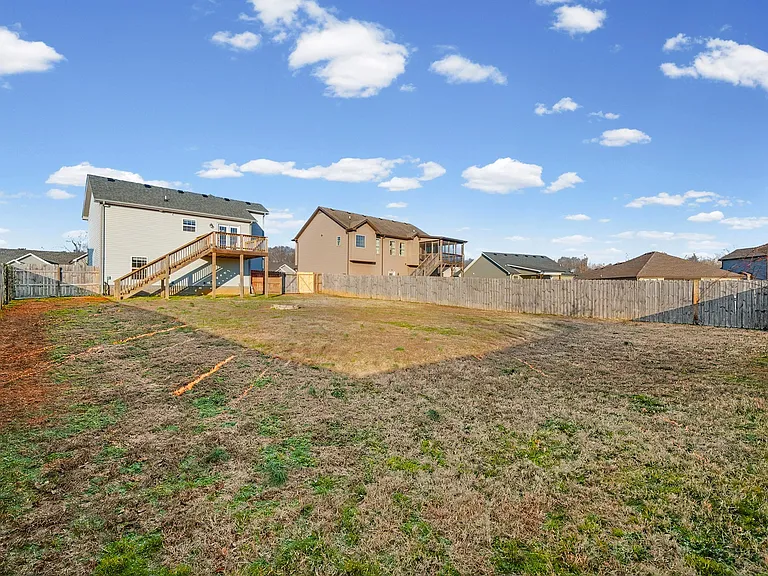 1304 Freedom Dr — Photo 28