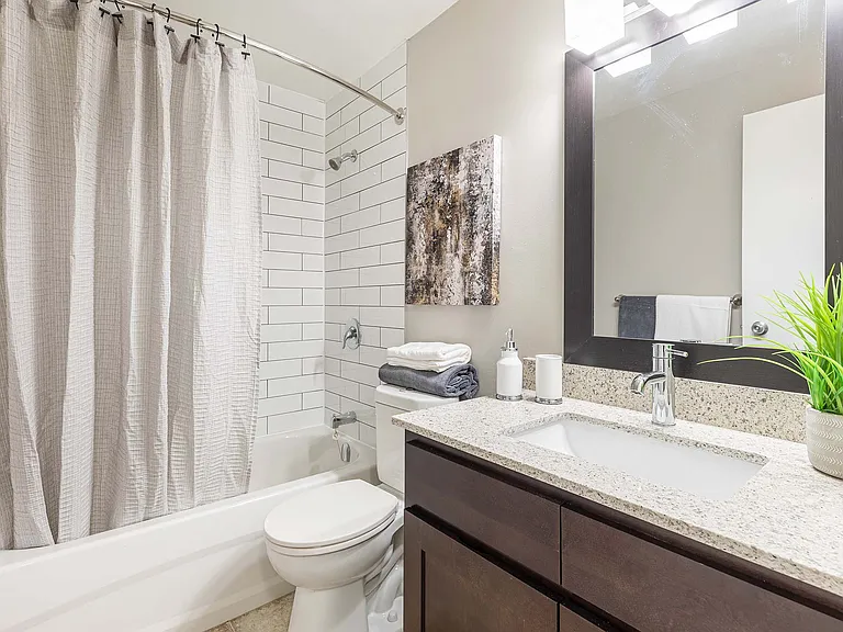 1299 Huron St — Photo 7