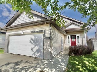 387 Galbraith Close NW, Edmonton, AB T5T 6K3