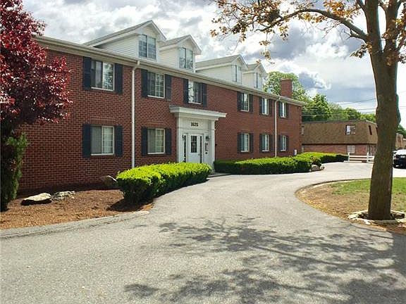 2nd image of 1625 Douglas Ave APT 305