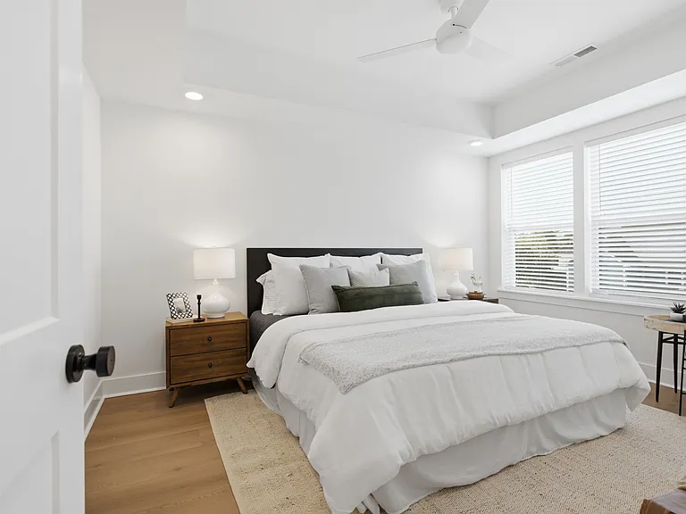 3963 Clifton Ave — Photo 26