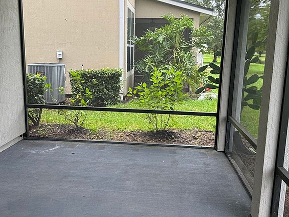 3rd image of 485 Walnut Dr