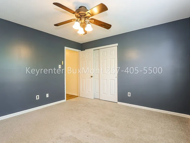 601B Rose Hollow Dr #B — Photo 9