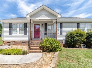 3009 Drake Dr, Stanley, NC 28164