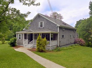 811 Walnut Hill Rd, Barre, MA 01005