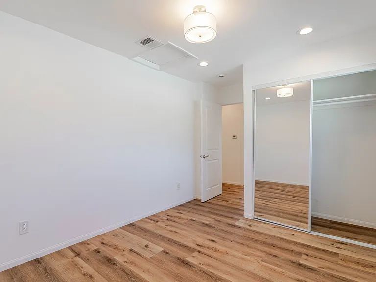 15243 Valleyheart Dr N #1 — Photo 16