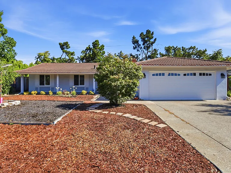 19397 Eric Dr — Photo 32