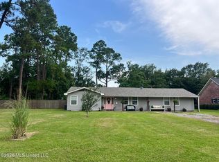 13 40th St, Gulfport, MS 39507
