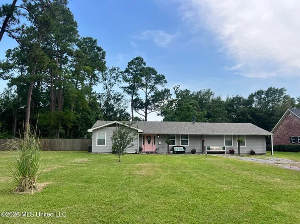 13 40th St, Gulfport, MS 39507
