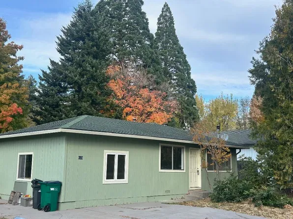 623 Kenneth Way, Mount Shasta, CA 96067